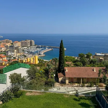 Mont Des Olives - Cap D'ail- App6 *